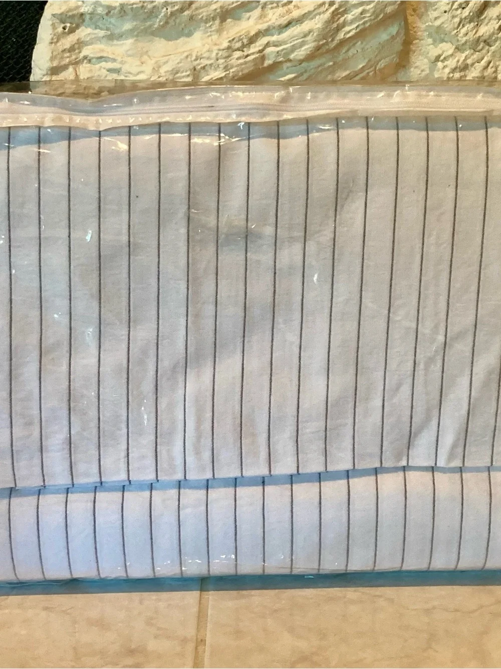 NEW INUP Home White Pinstripe King Duvet Cover Set